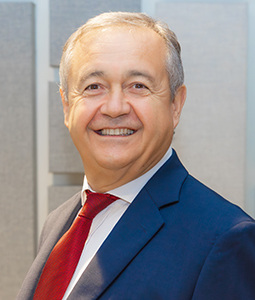 Fevzi Okumus headshot