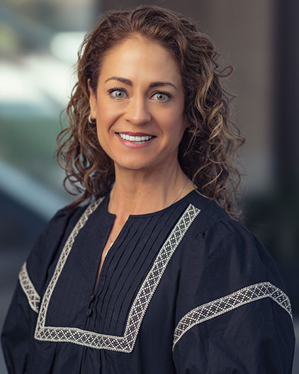 Ashley Malushizky Headshot